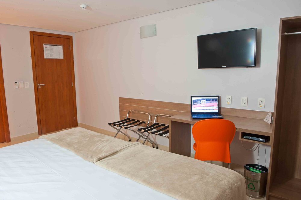 Hotel Go Inn Estacao กัวยาเนีย ภายนอก รูปภาพ
