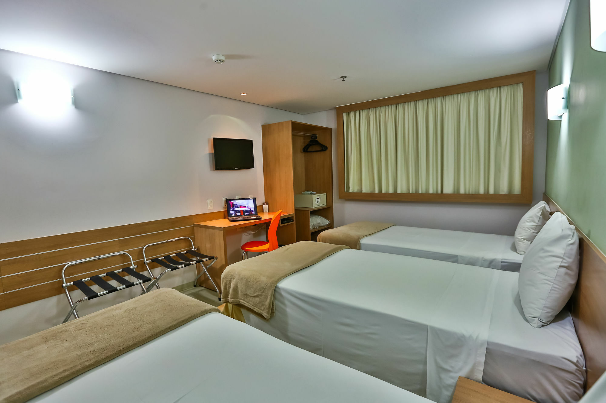 Hotel Go Inn Estacao กัวยาเนีย ภายนอก รูปภาพ